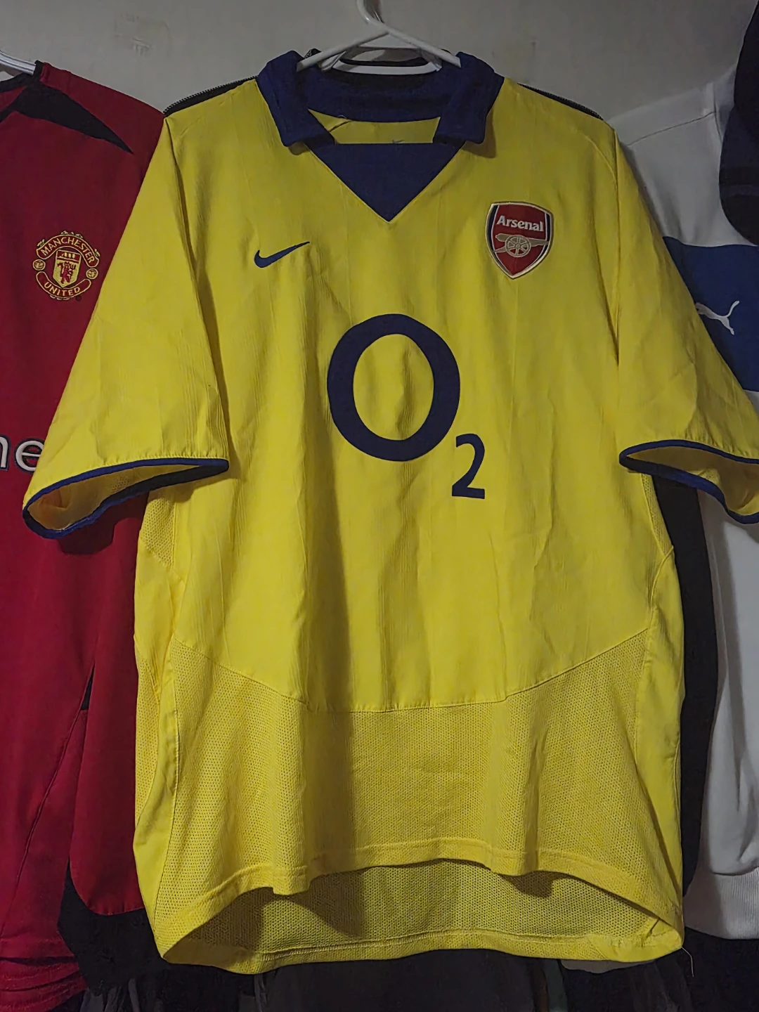 Arsenal 03-04 Nike England soccer jersey