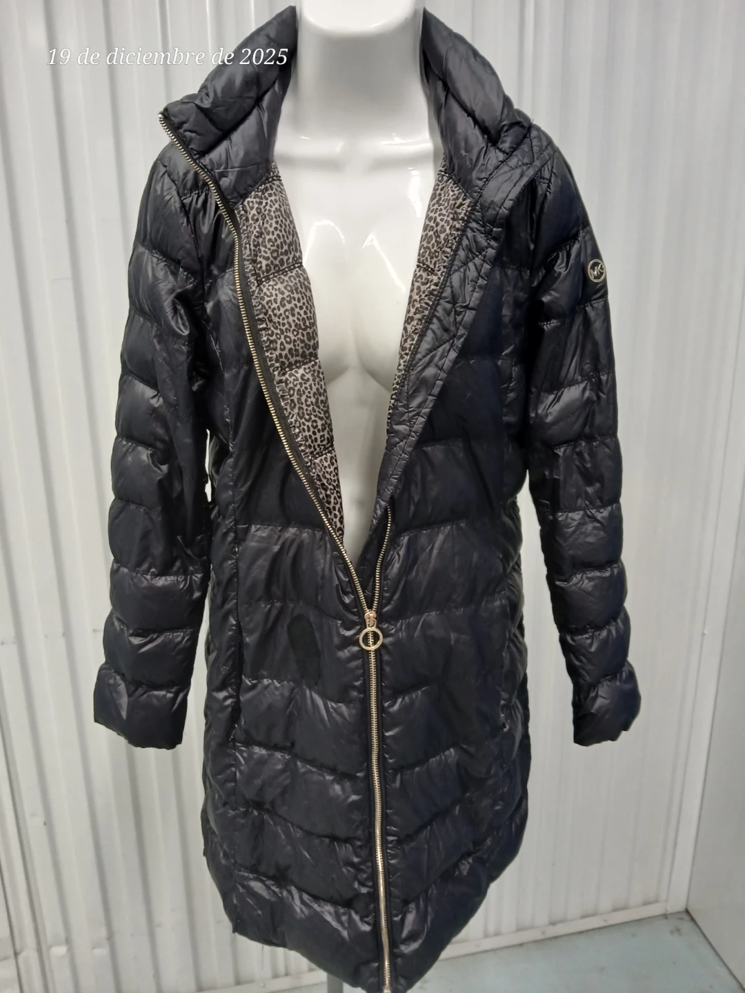 Michael Kors Packable Down Fill Puffer Jacket - M