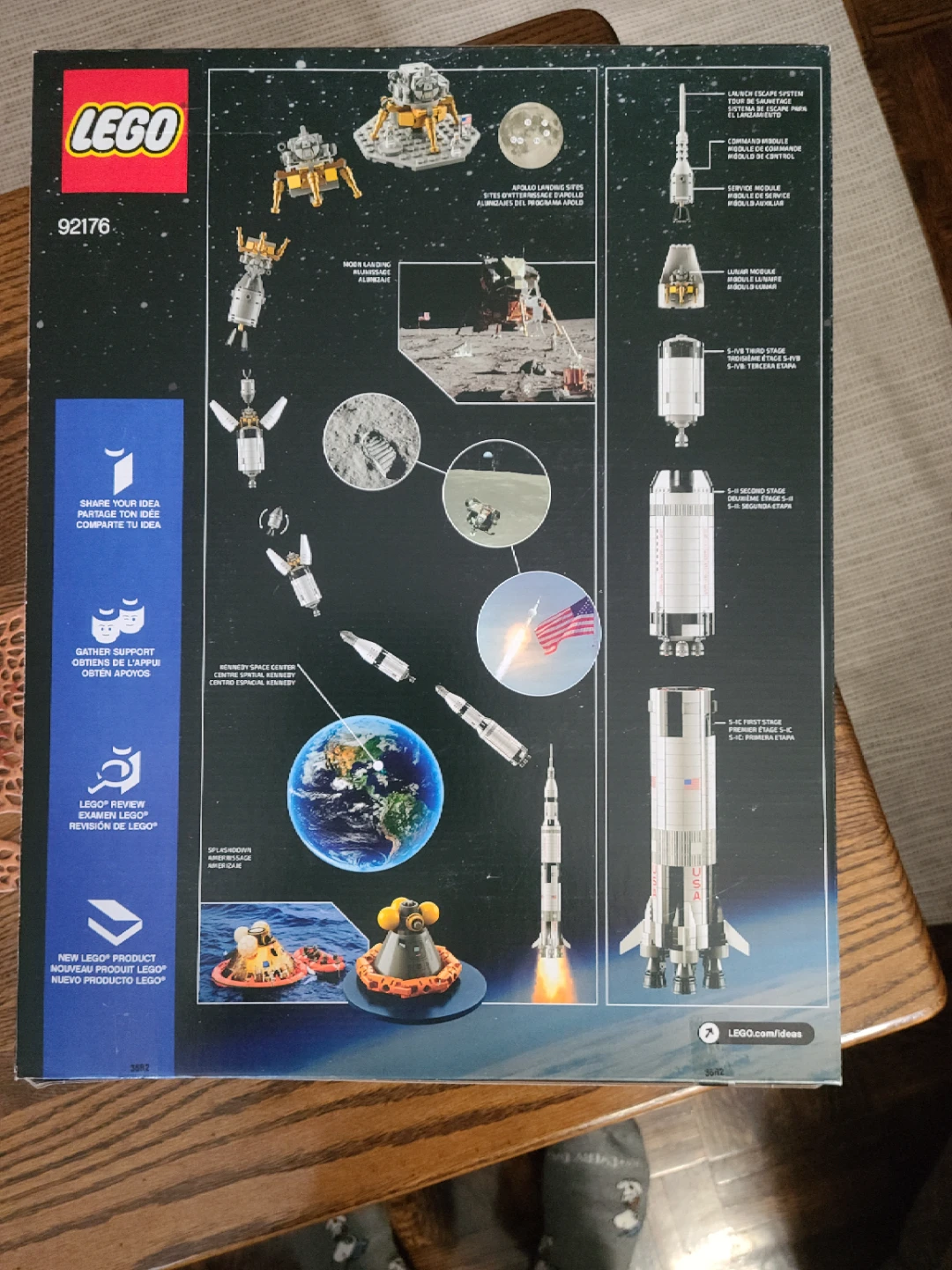 LEGO NASA Apollo Saturn V (92176) - photo 5