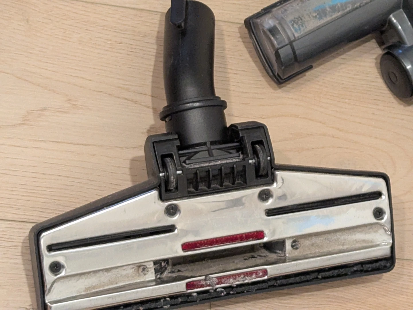 Bissell CleanView Plus Canister Vacuum - photo 5