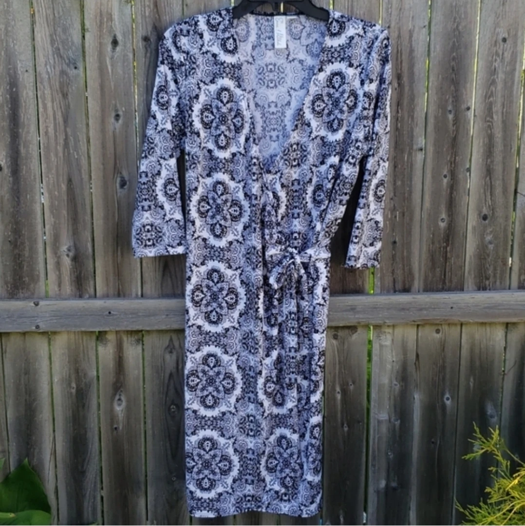 White & Black Paisley Print Wrap Dress