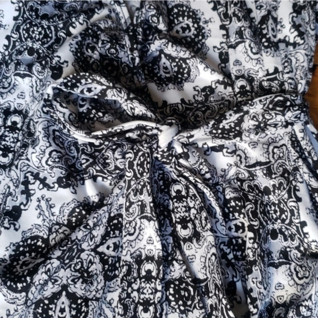 White & Black Paisley Print Wrap Dress - photo 4
