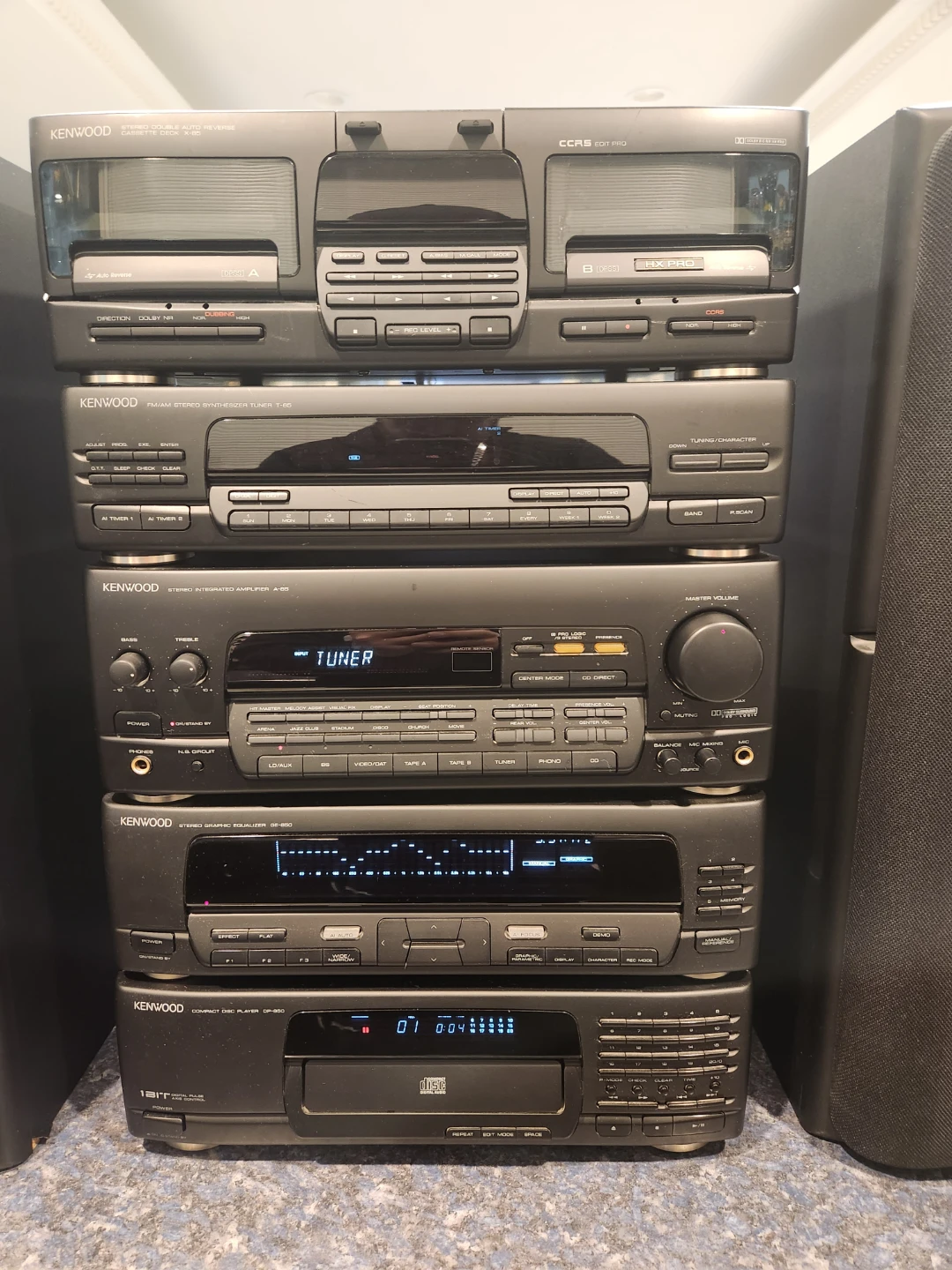 Kenwood Stereo System - photo 3