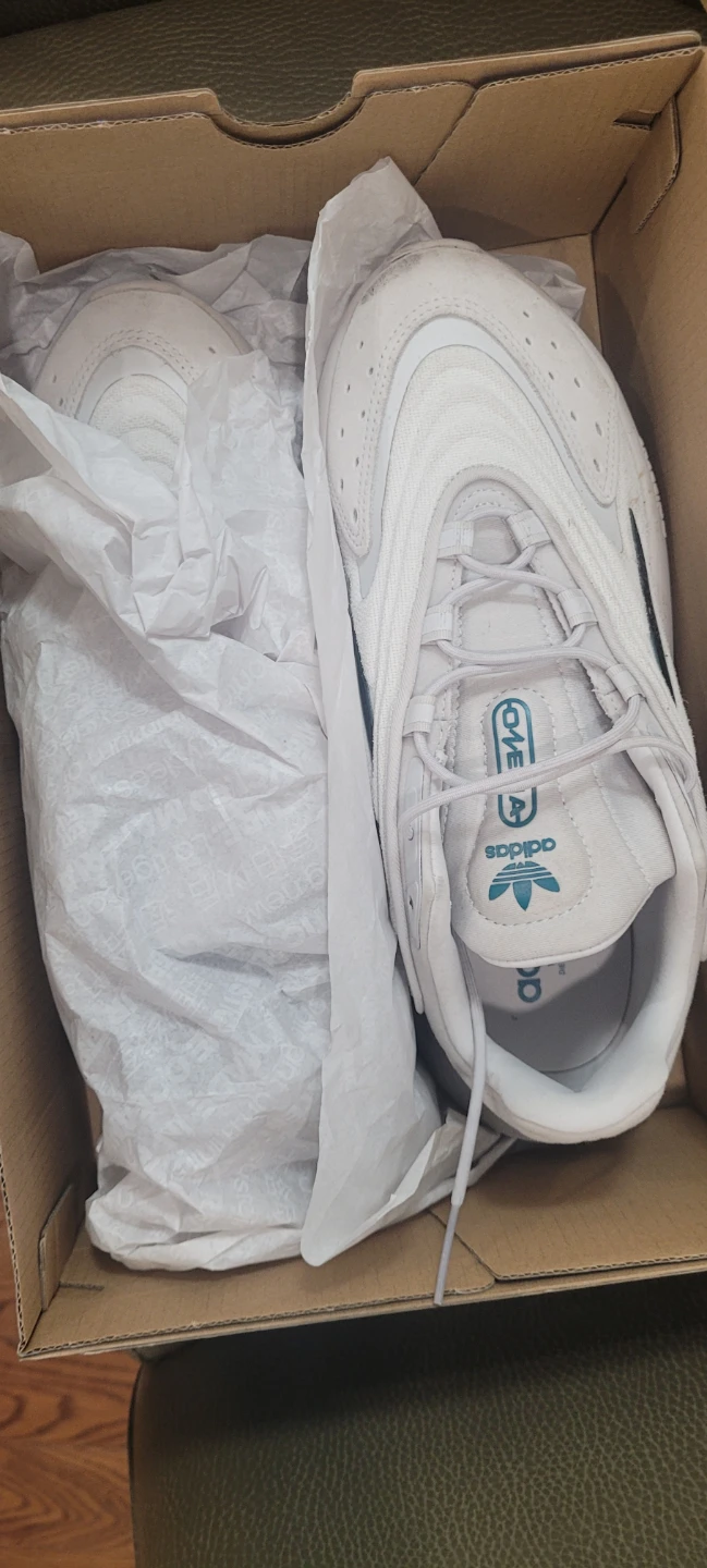 Adidas Ozelia Shoes - US 8
