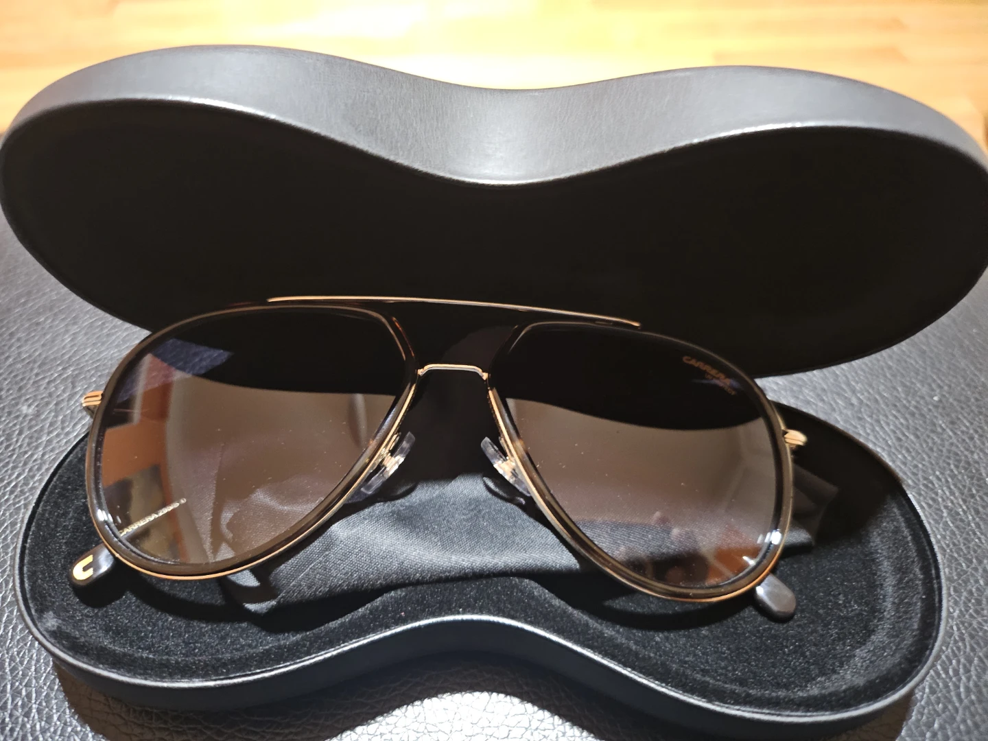 Carrera Aviator Sunglasses with Case - photo 2