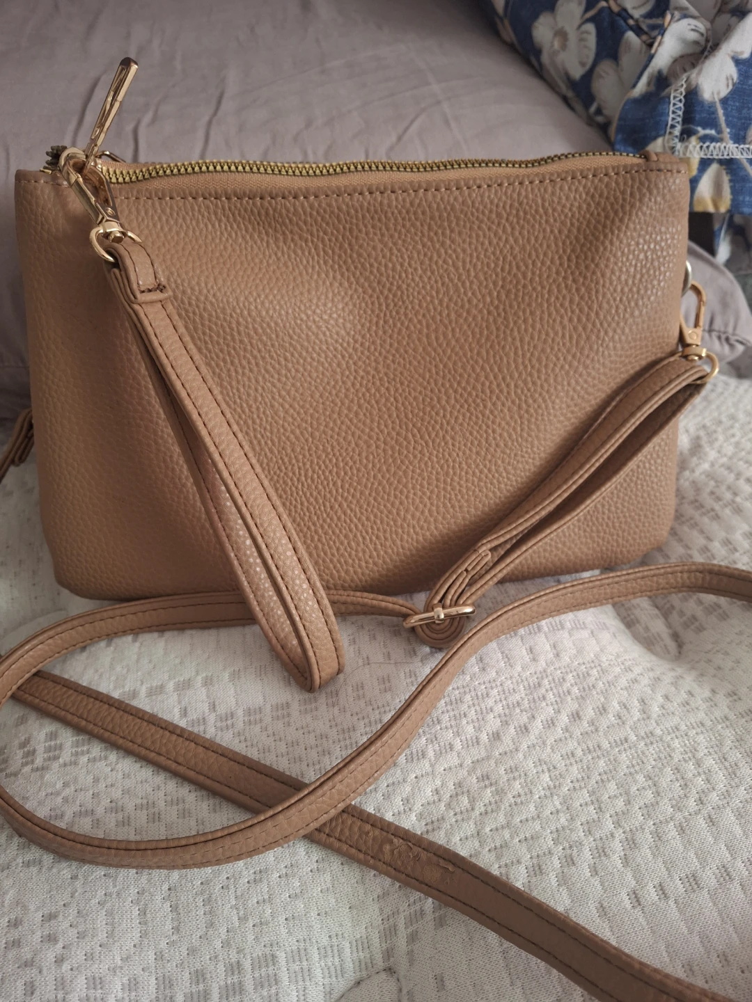 Tan Crossbody Bag 🥕
