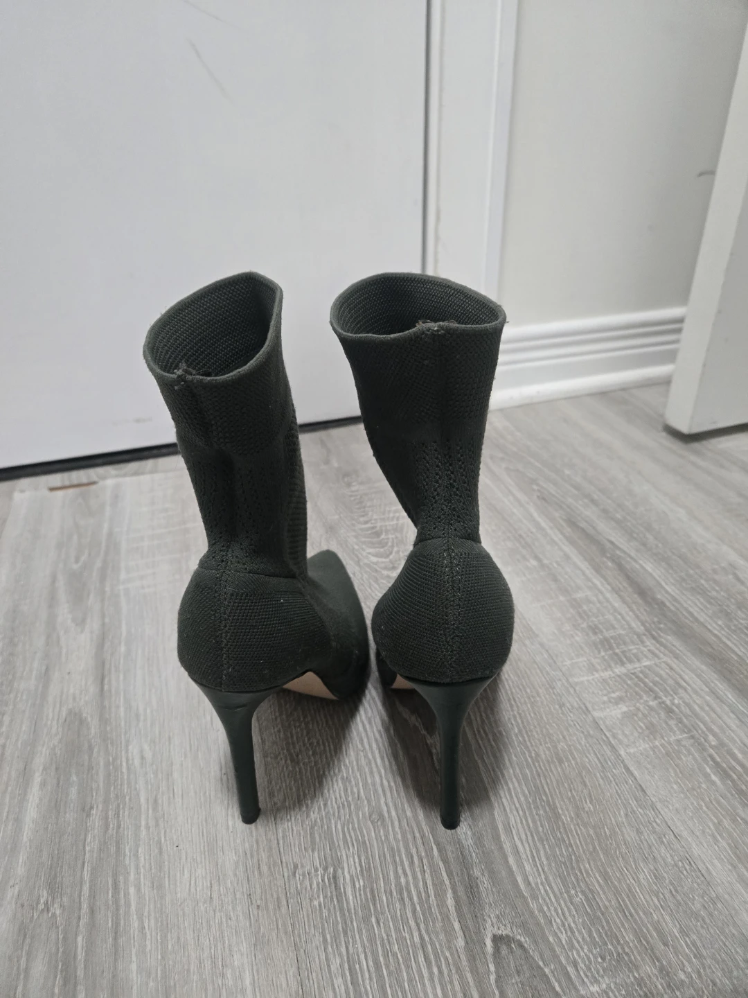 Aldo sock booties - photo 4