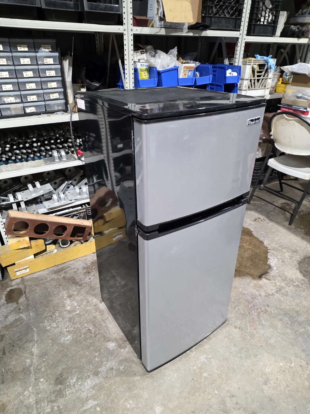Magic Chef Mini Fridge - Silver - photo 2