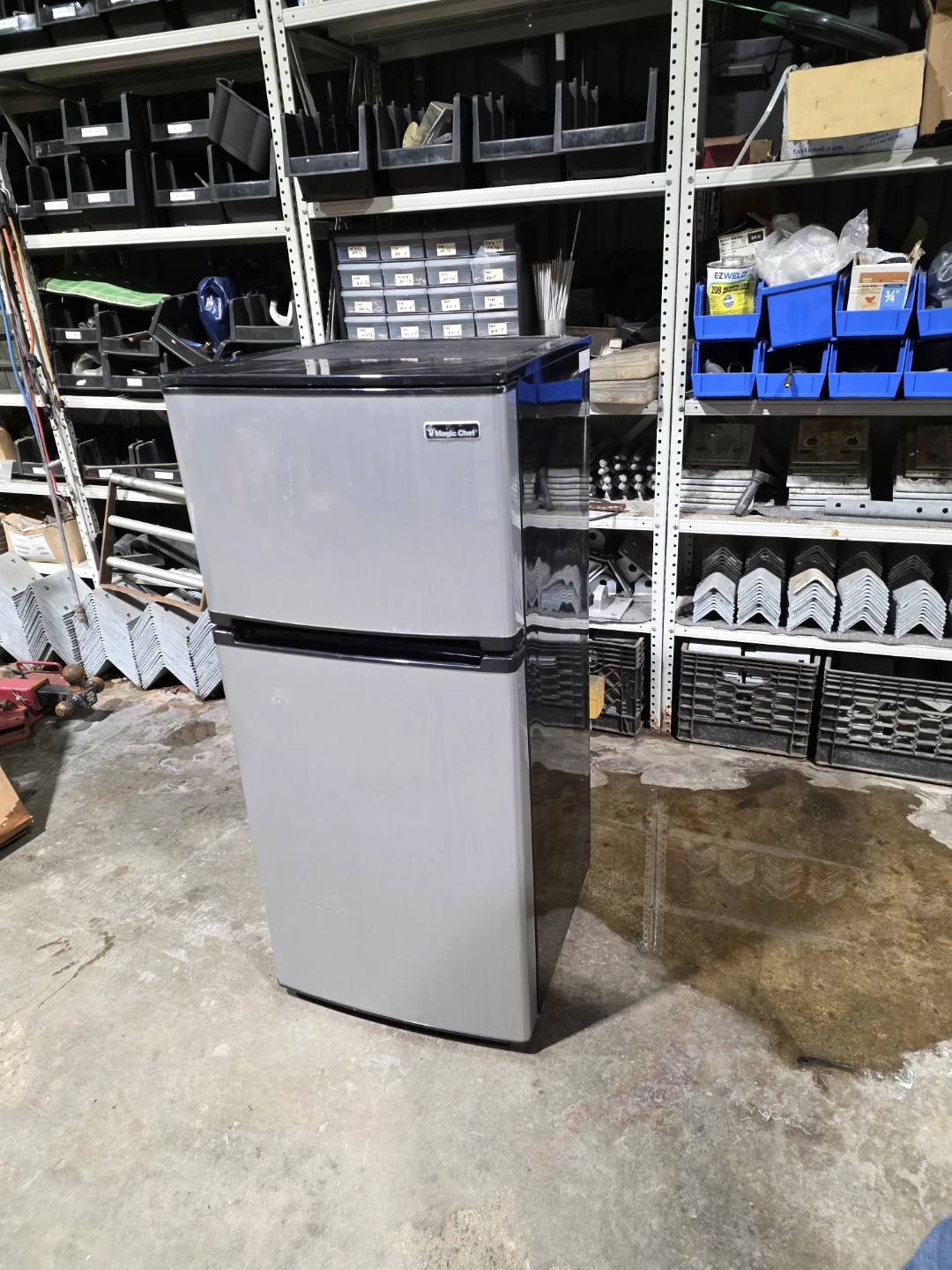Magic Chef Mini Fridge - Silver - photo 3