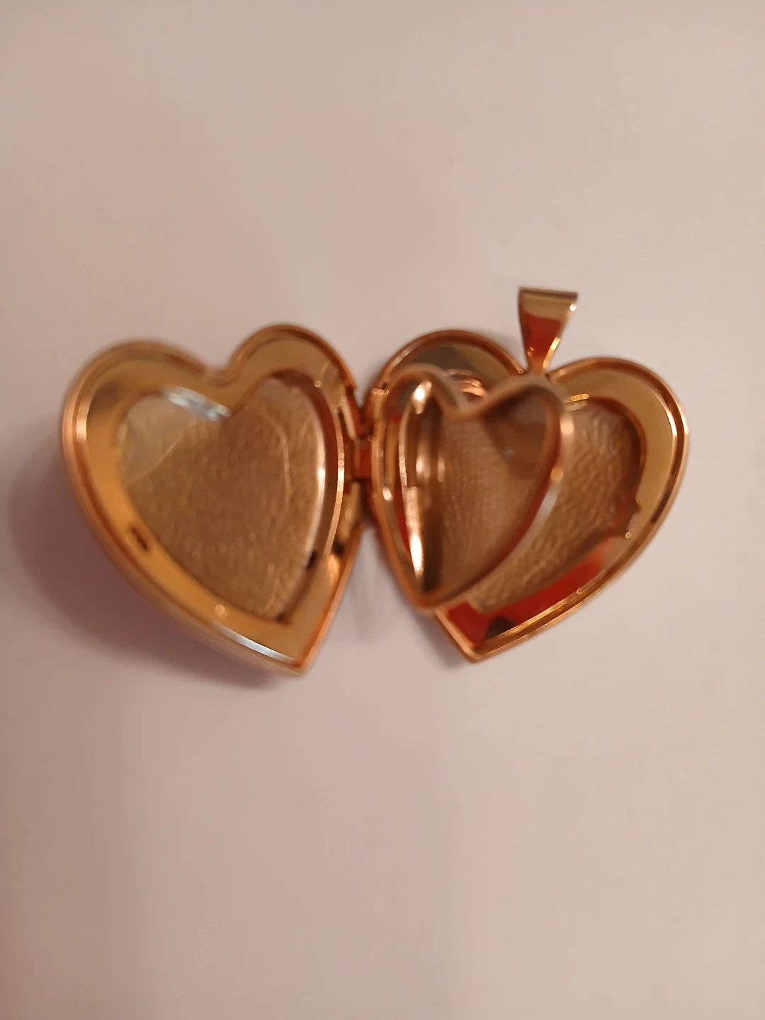 Gold Heart Locket - photo 2
