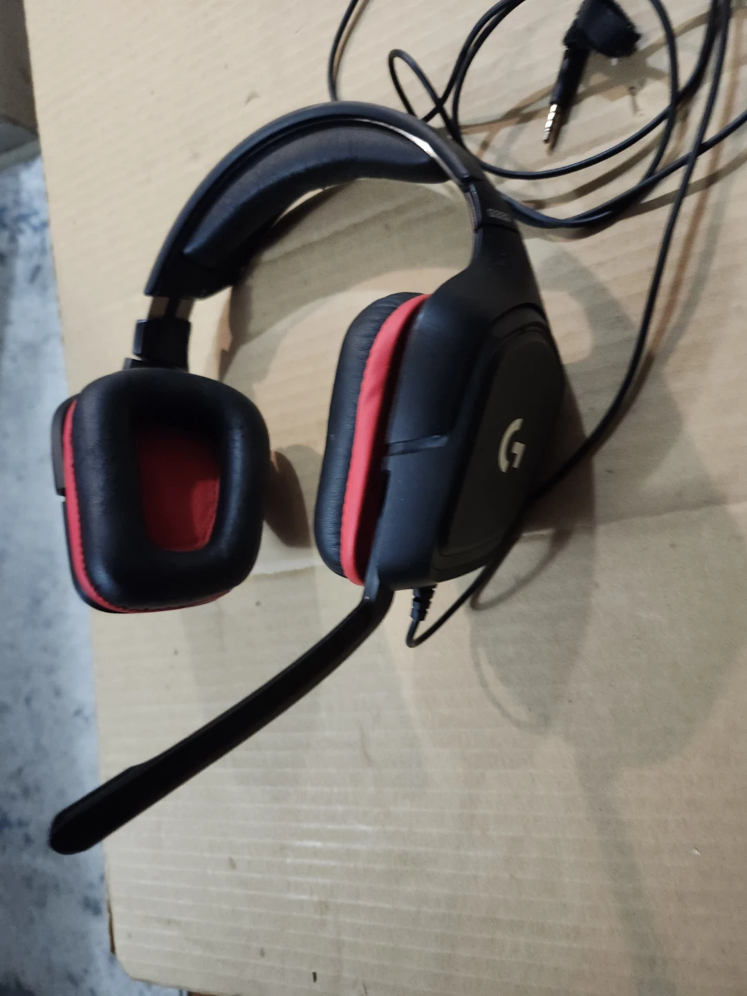 Logitech G332 Gaming Headset - Black & Red wired