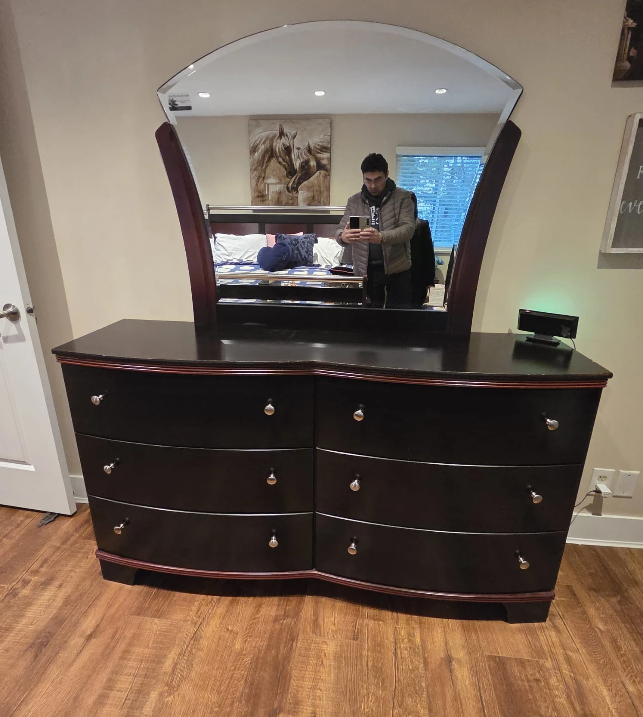 Sleigh Bed Frame with Matching Dresser Set - photo 4