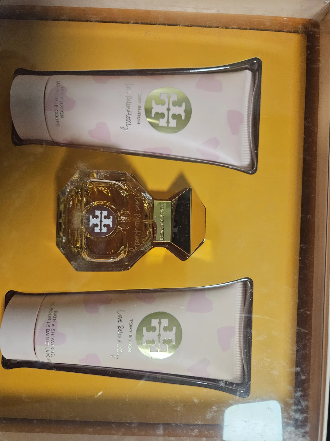 Tory Burch Love Relentlessly 3-Piece Gift Set Parfume - photo 2