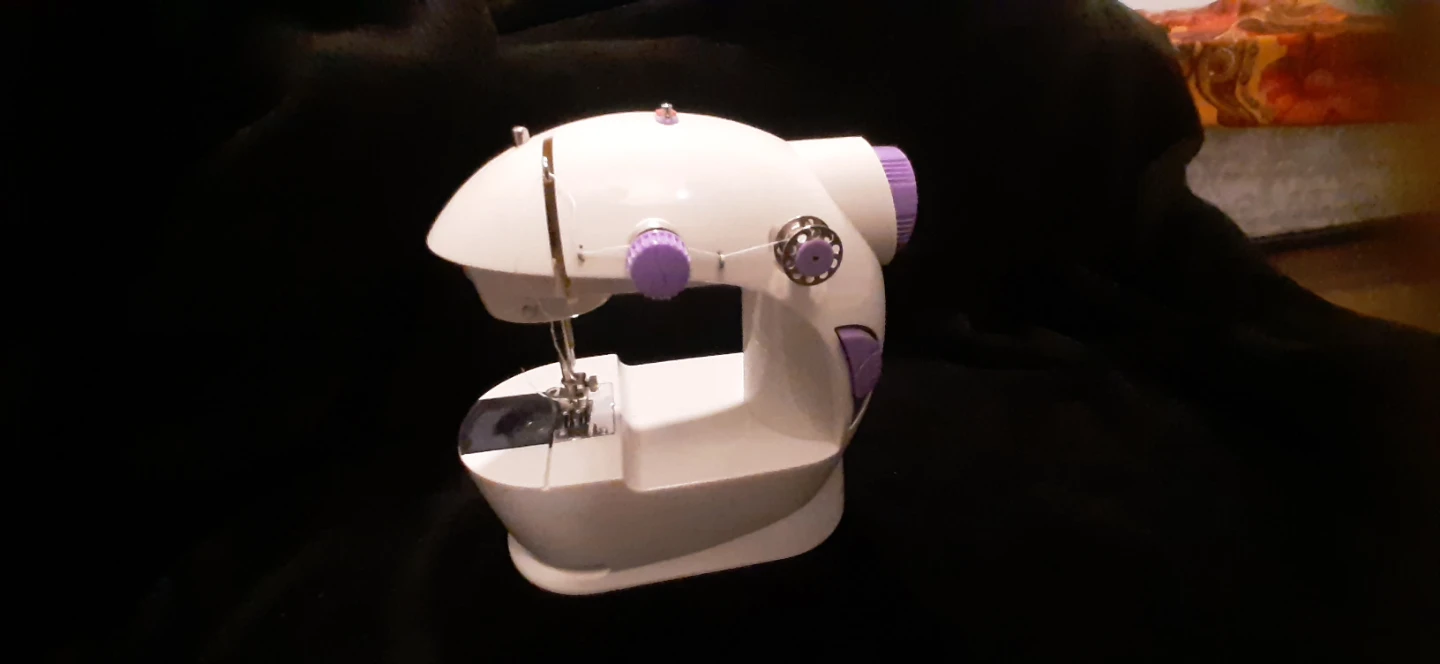 Portable Mini Sewing Machine - photo 3