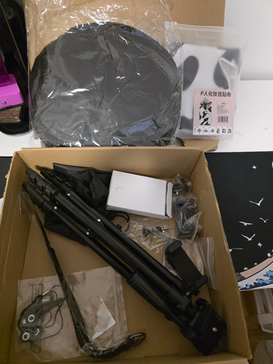 Camera Tripod with Accessories - photo 5