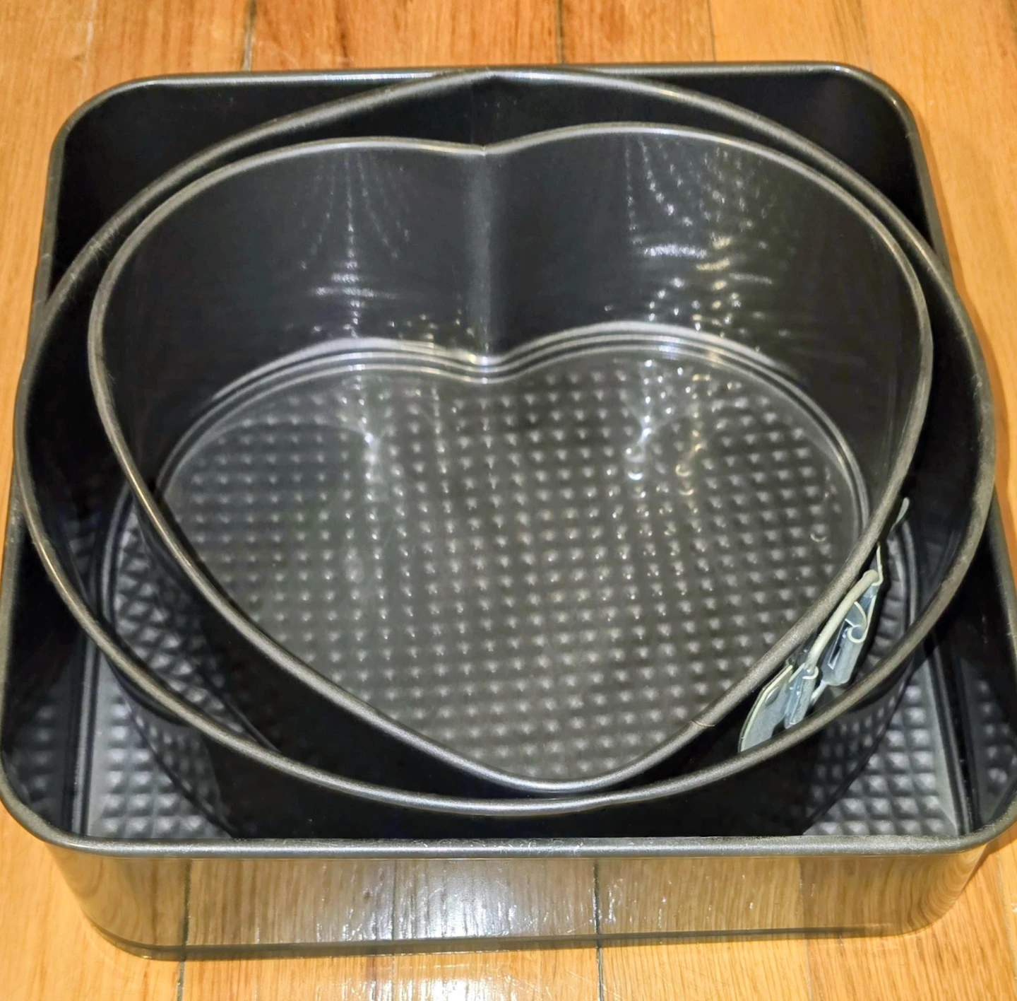 Heart, Round, and Square Cake Pans Set