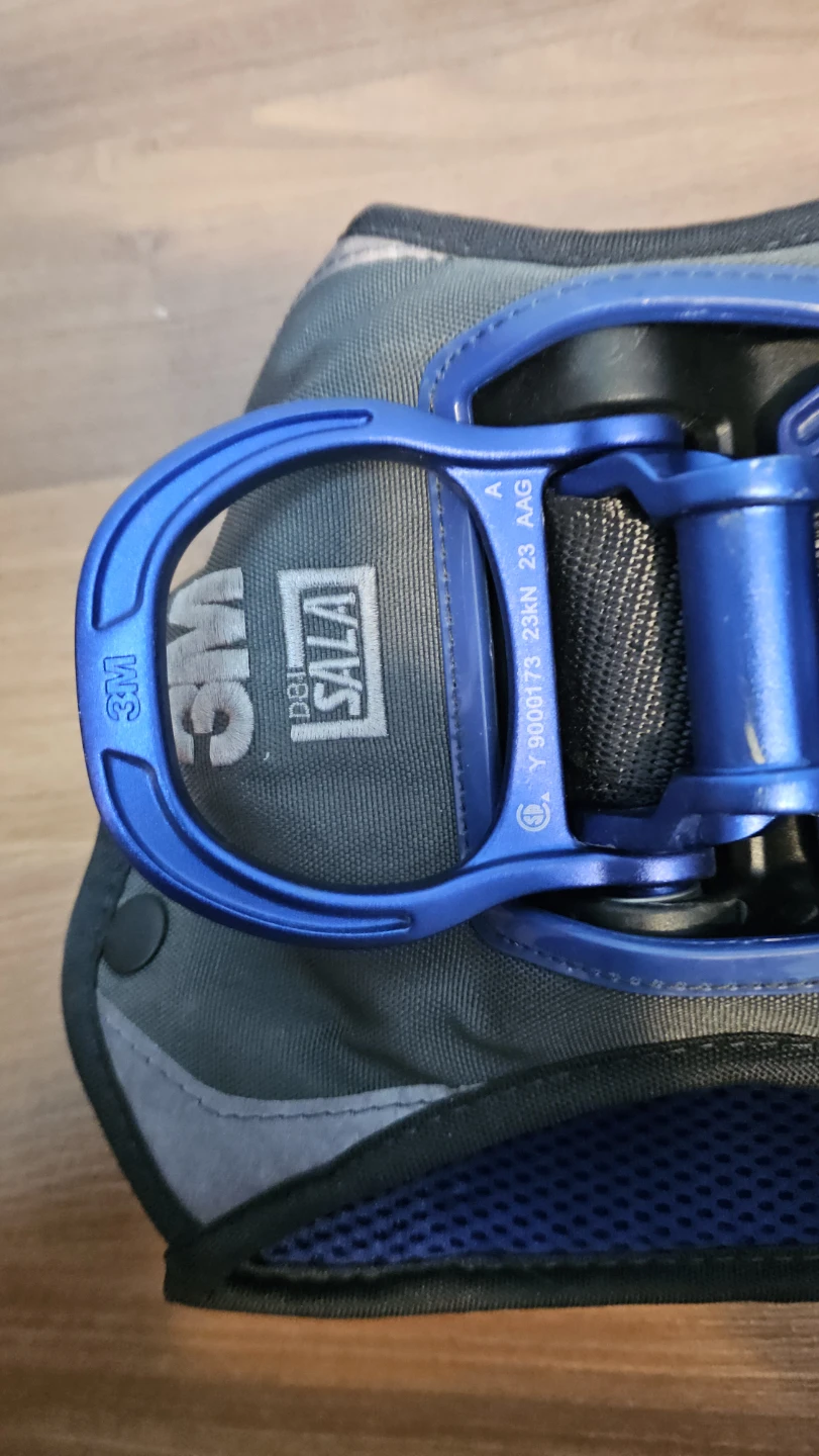 3M DBI Sala Fall Protection Harness - photo 4