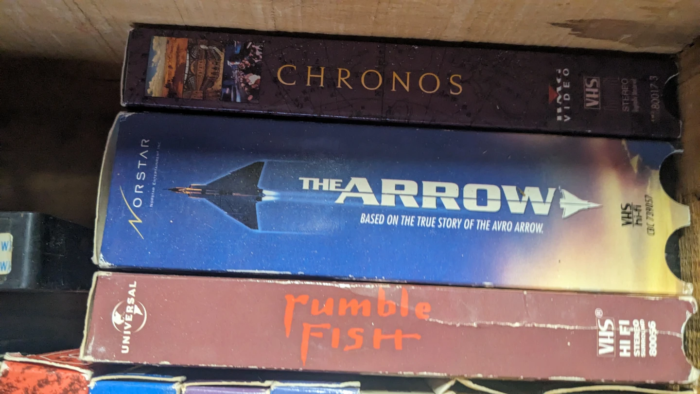 VHS Tapes: D2, Jumanji II, Peter Pan, Batman + More! - photo 3