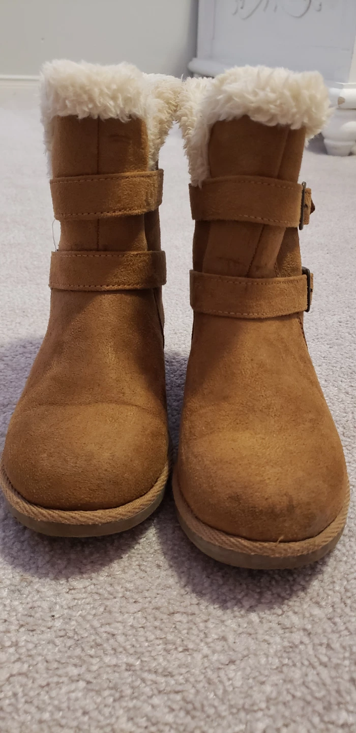 Airwalk Brown Suede Boots with Faux Fur Trim - photo 2