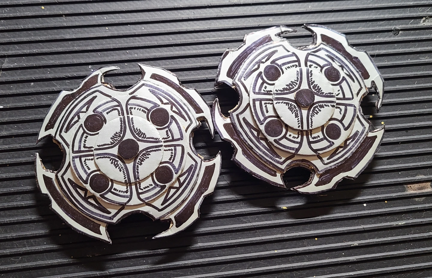Decorative Throwing Star (2-Pack)