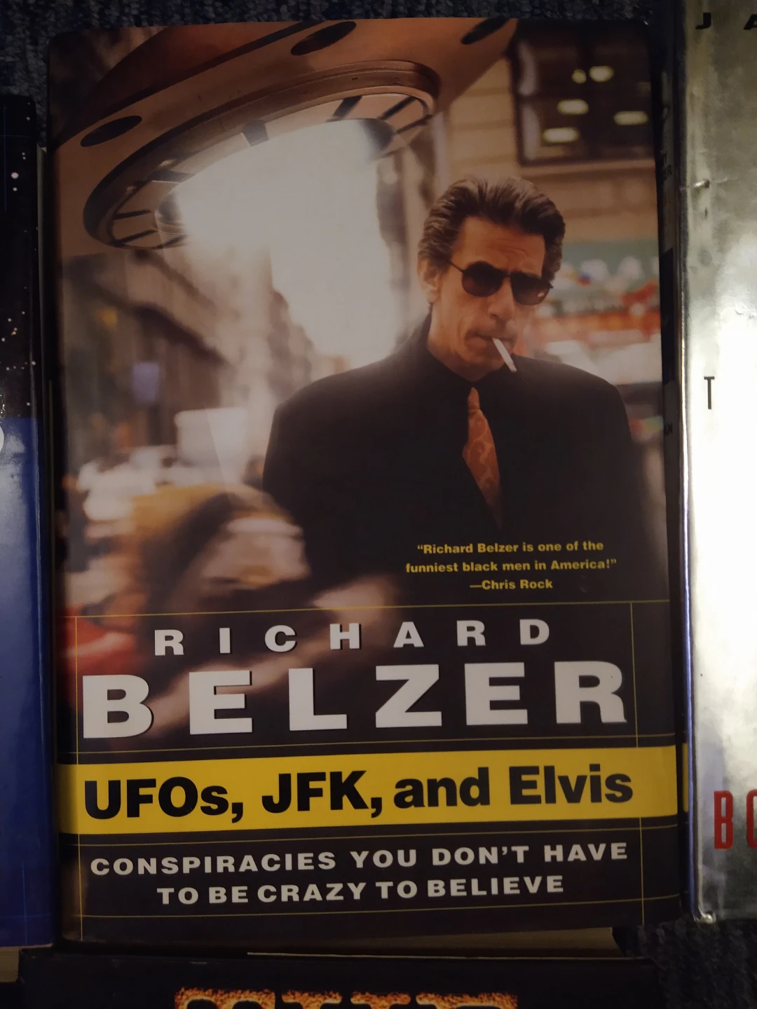 UFO Books: FBI Files, Carl Sagan, X-Files - photo 4