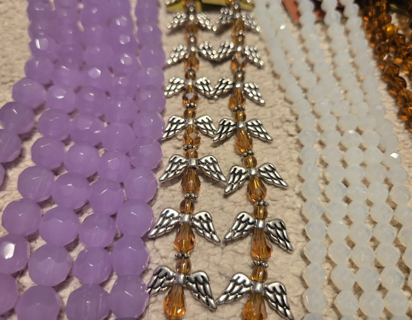 Lot of Assorted Bead Strands (Lot AD) - photo 2