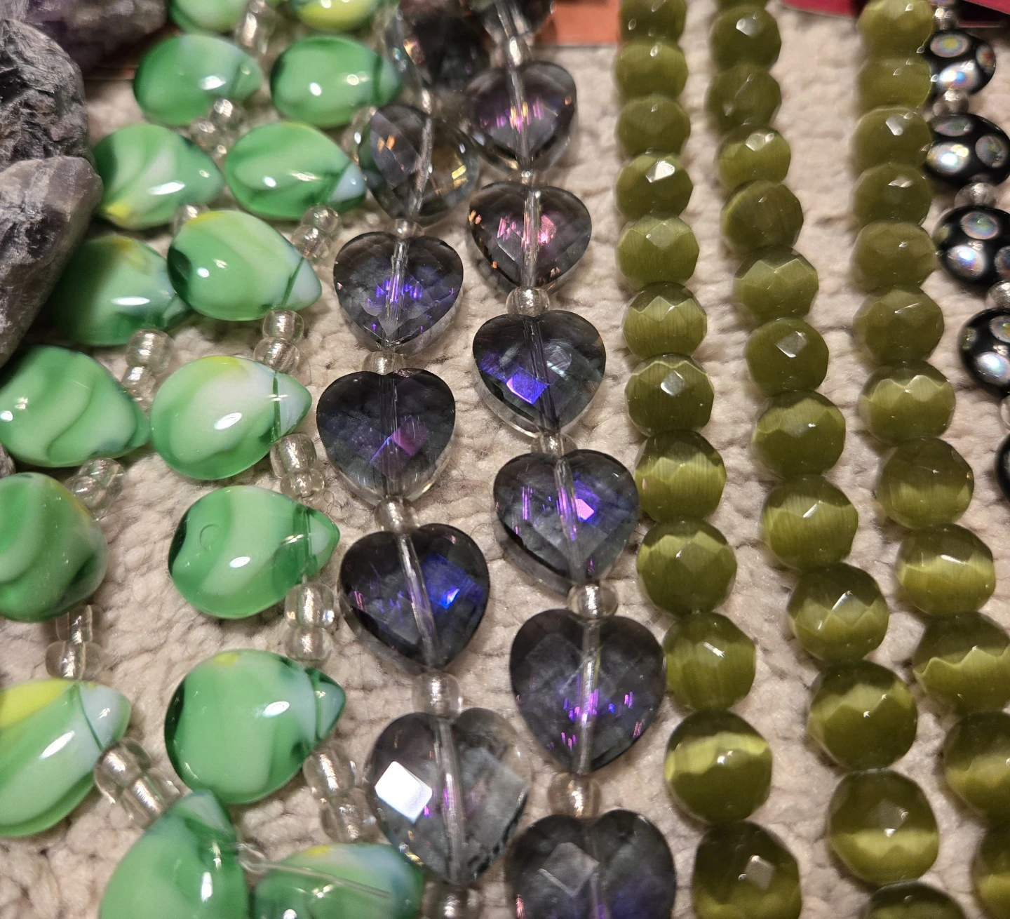 Lot of Assorted Bead Strands (Lot AD) - photo 4