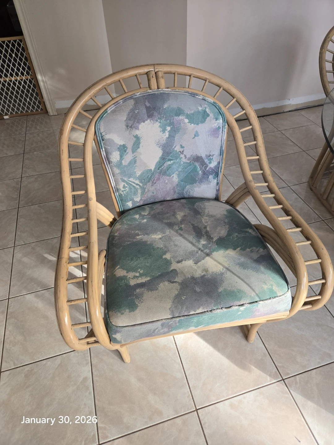 Rattan Dining Set with 60" Glass Top Table and 4 Chairs - photo 3