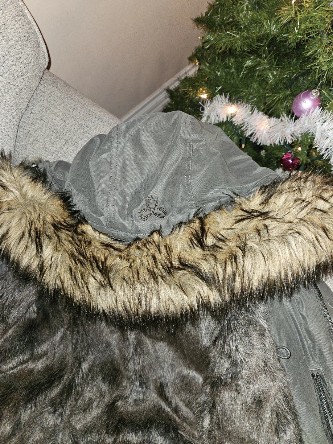 TNA Winter Jacket - Size Small - photo 5