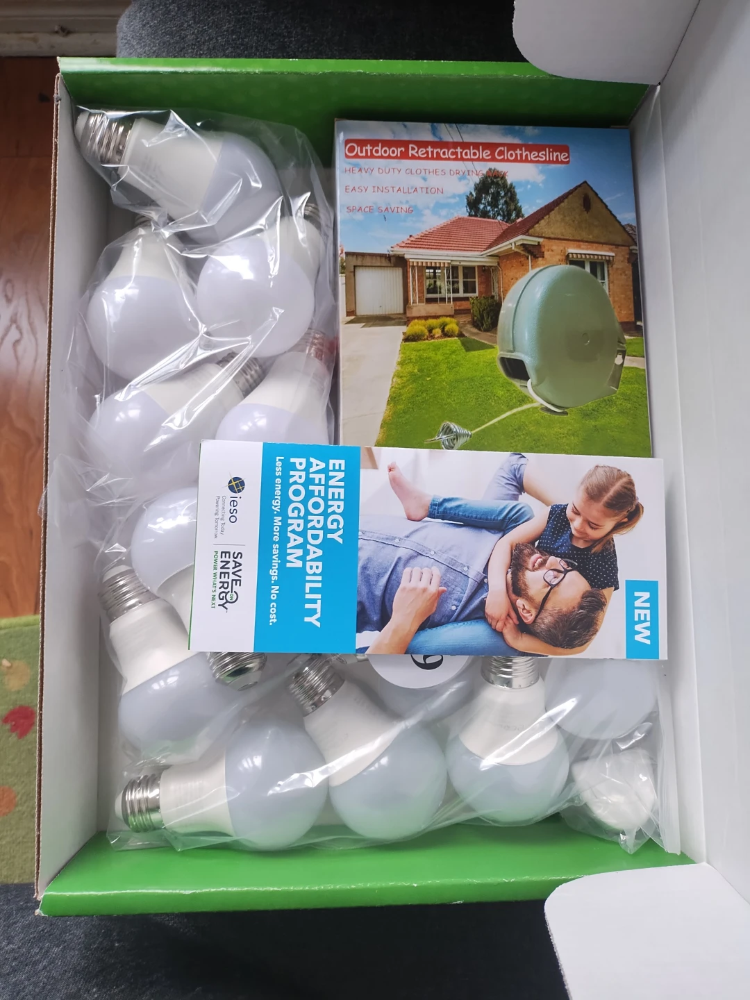 Energy Saving Kit with LED Bulbs and Retractable Clothesline - photo 4