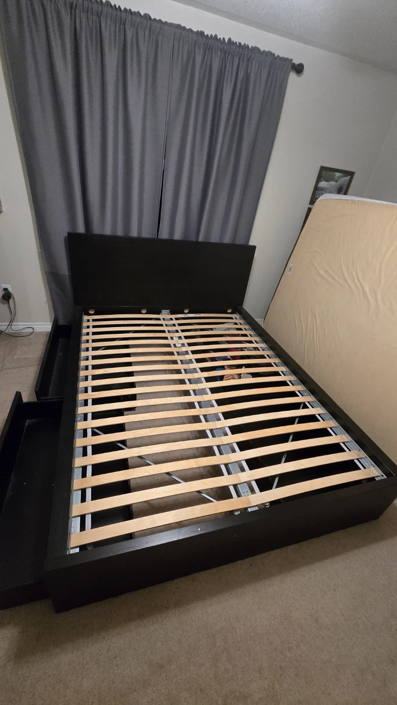 IKEA Malm Queen Size Bed Frame - Dark Brown - photo 4