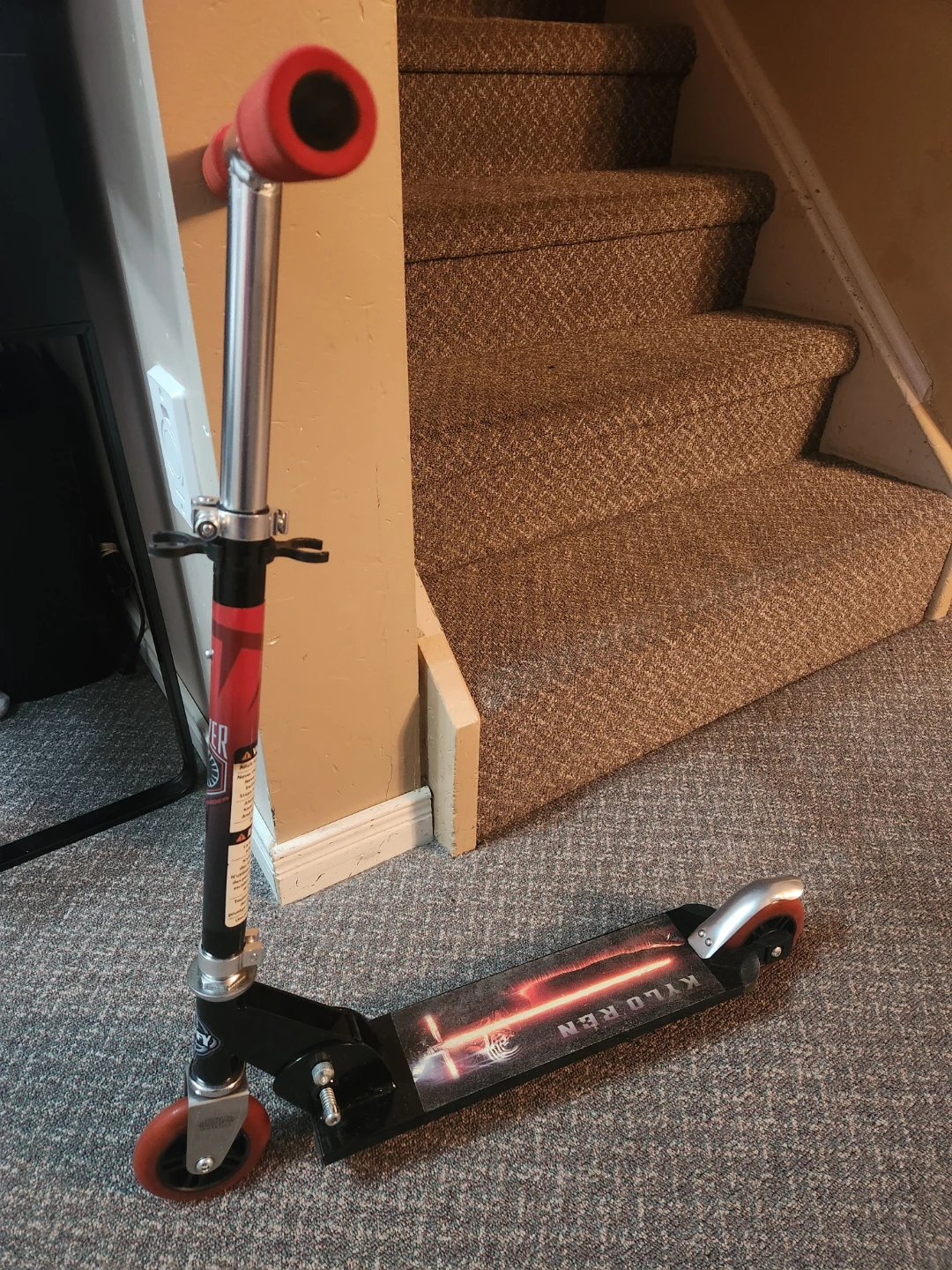 Huffy Star Wars Kylo Ren Scooter