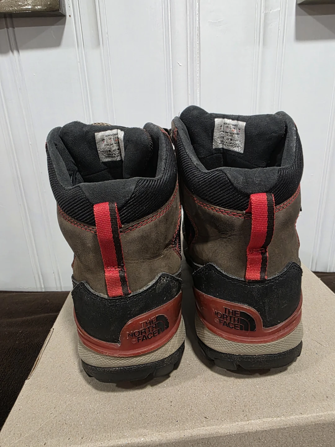 The North Face Snowsquall Mid Boots - Size 8 - photo 3