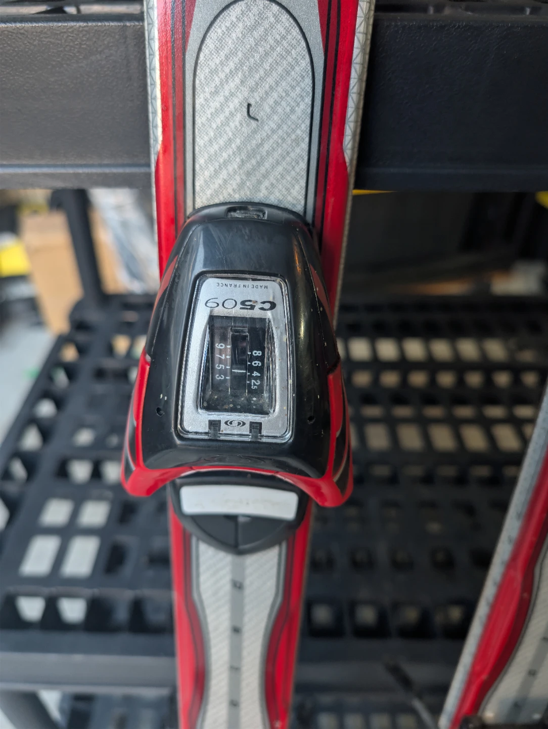 Elan Skis + Salomon Bindings (Budget/Rock Skis) - photo 3
