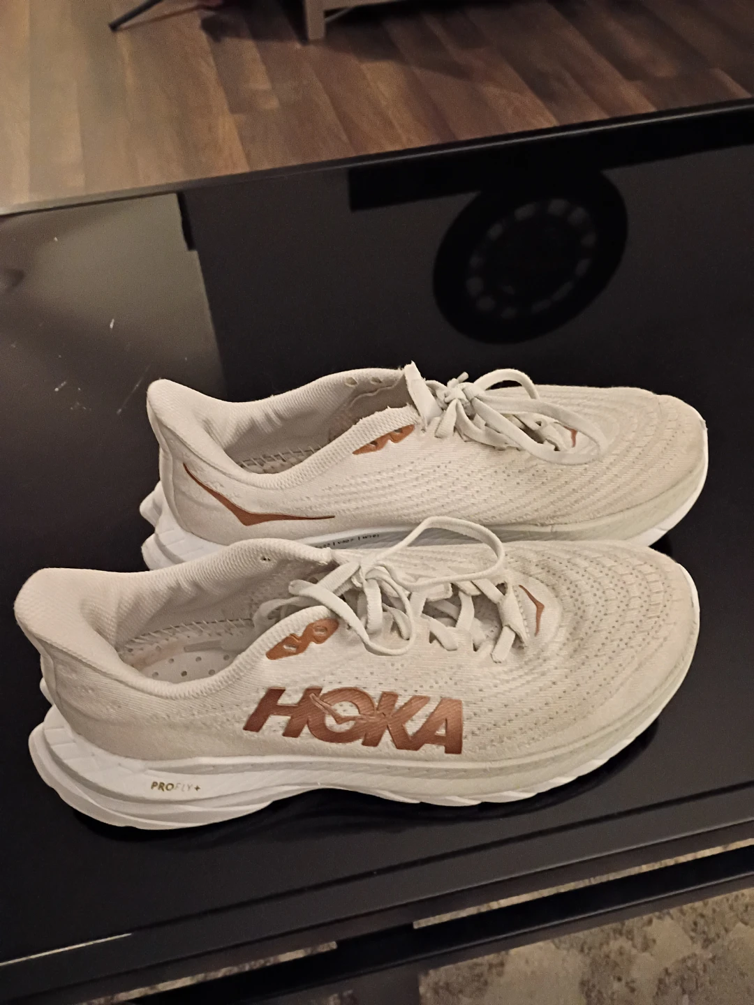 Hoka Mach 5 Women's Running Shoes Size 8.5 White/Tan