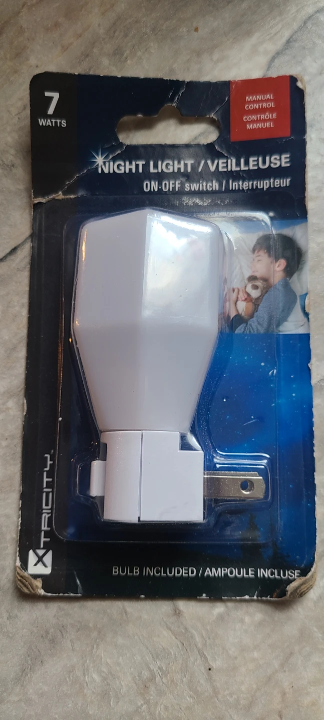 7 Watt Night Light with ON-OFF Switch