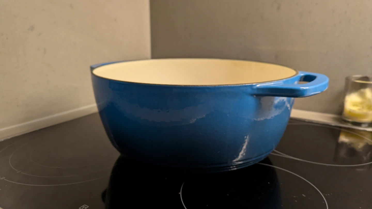 Large Dutch Oven - photo 2