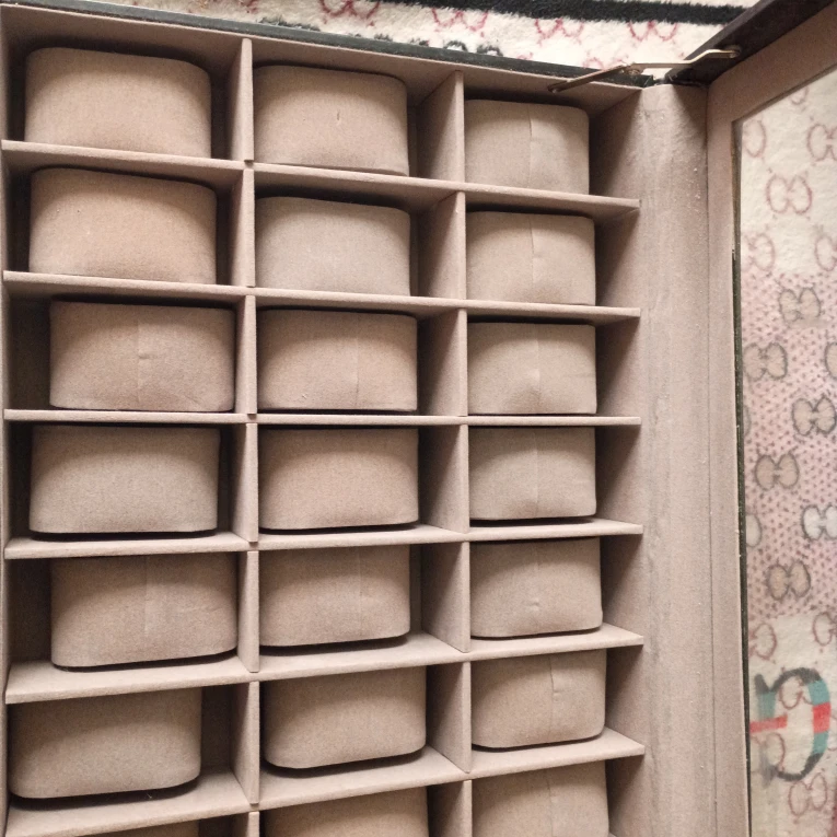 Watch case - photo 2