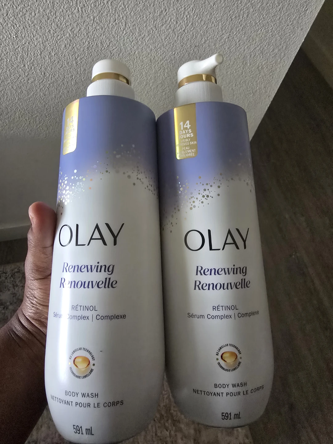 OLAY Renewing Renouvelle Body Wash 591 mL