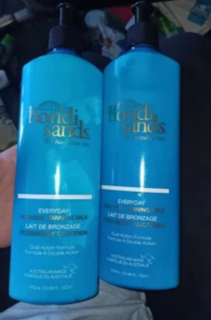 Bali Body & Bondi Sands Tanning Lotions & mitt - photo 3