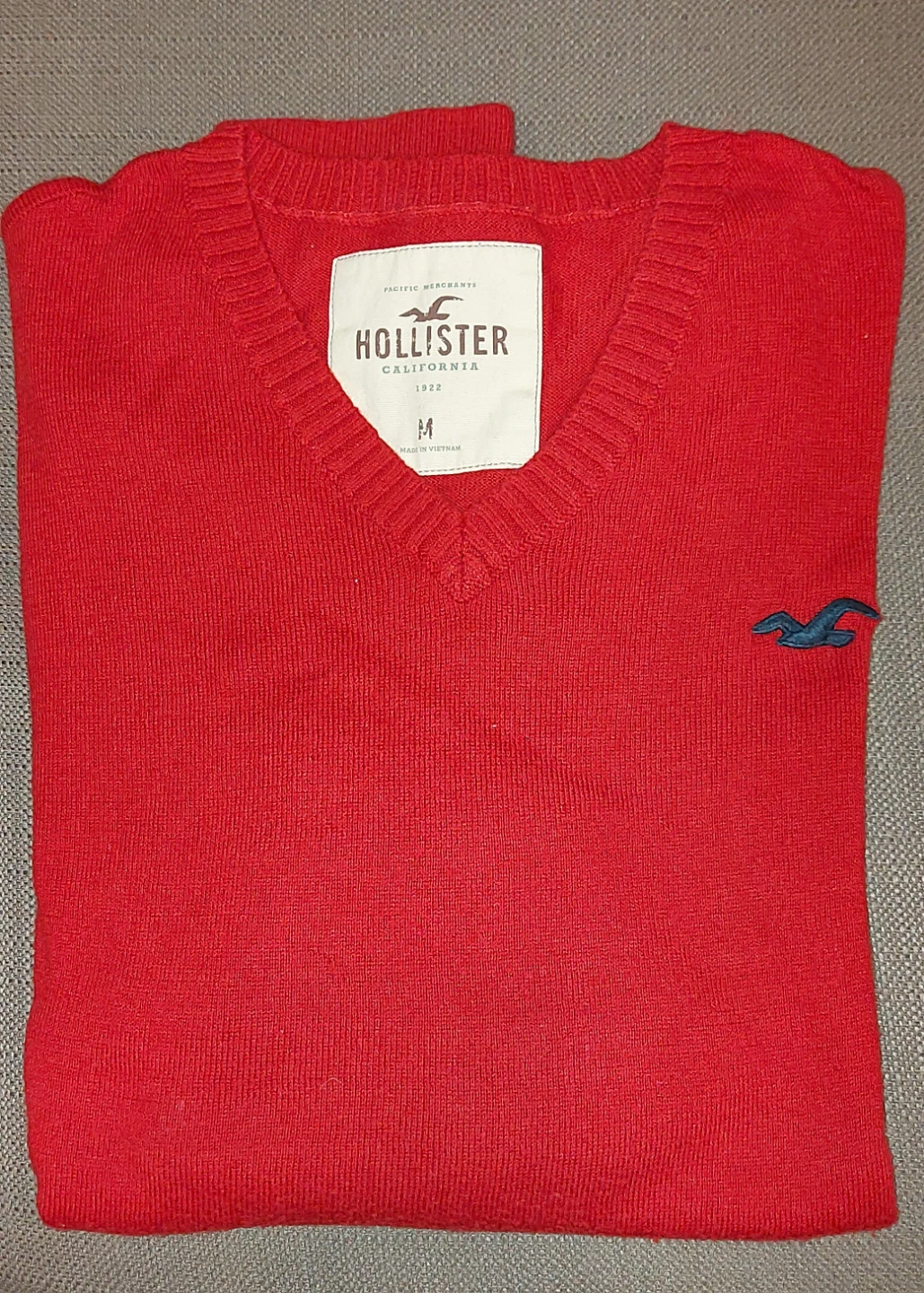 Hollister V-Neck Sweaters - Size M - photo 2