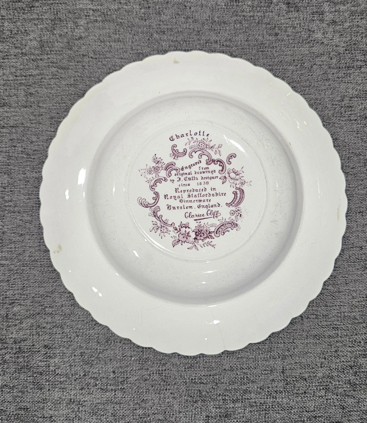 Charlotte Lavender decorative small collectible plate - photo 3