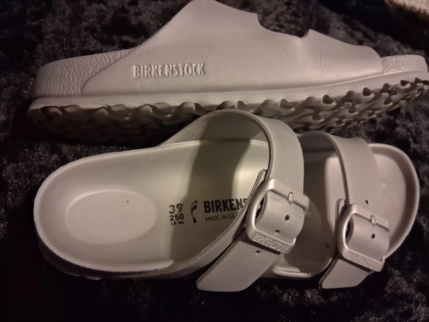 Birkenstock Arizona Sandals Size 39 Silver - photo 2