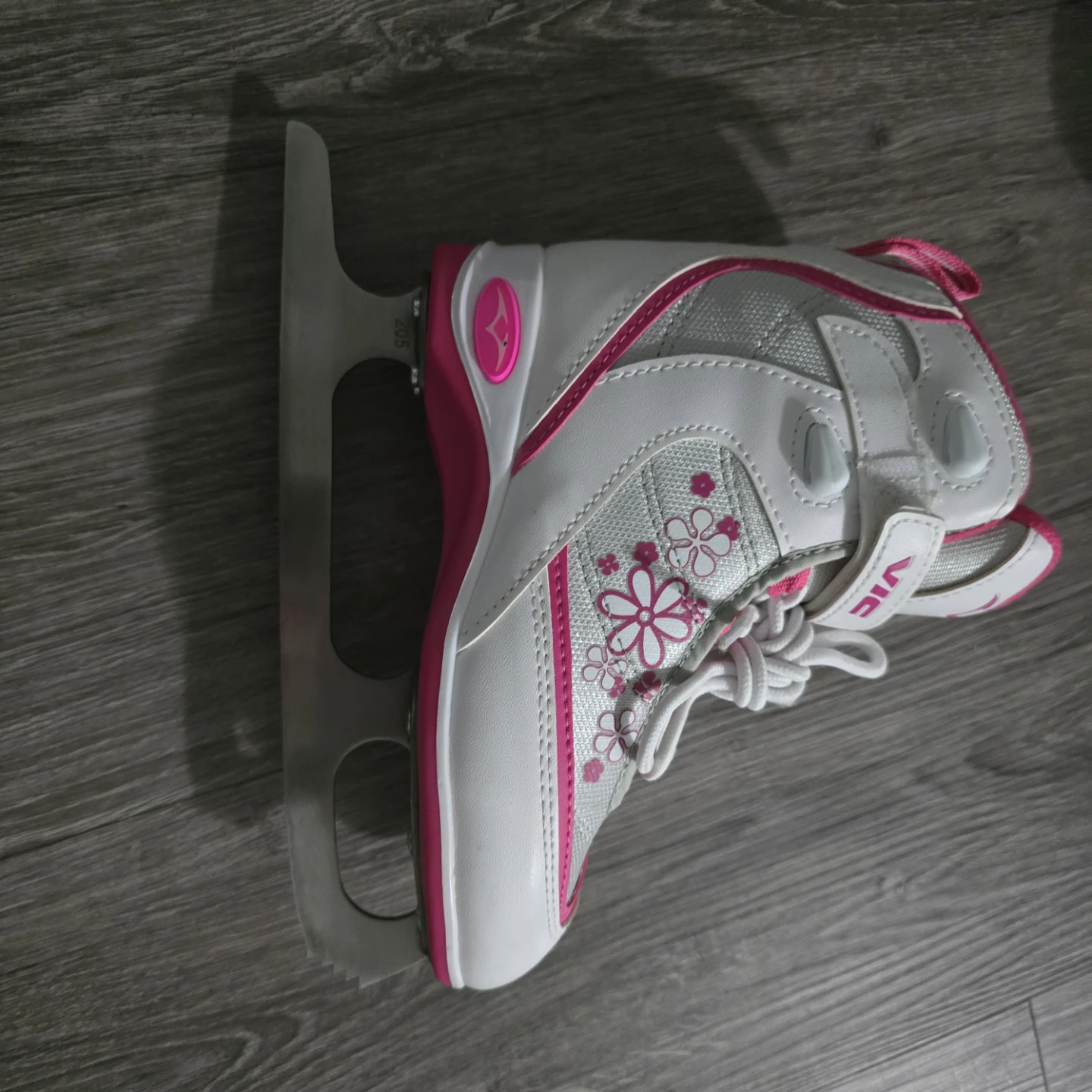 Vichockey Ice Skates - Size US J1🧡 - photo 3