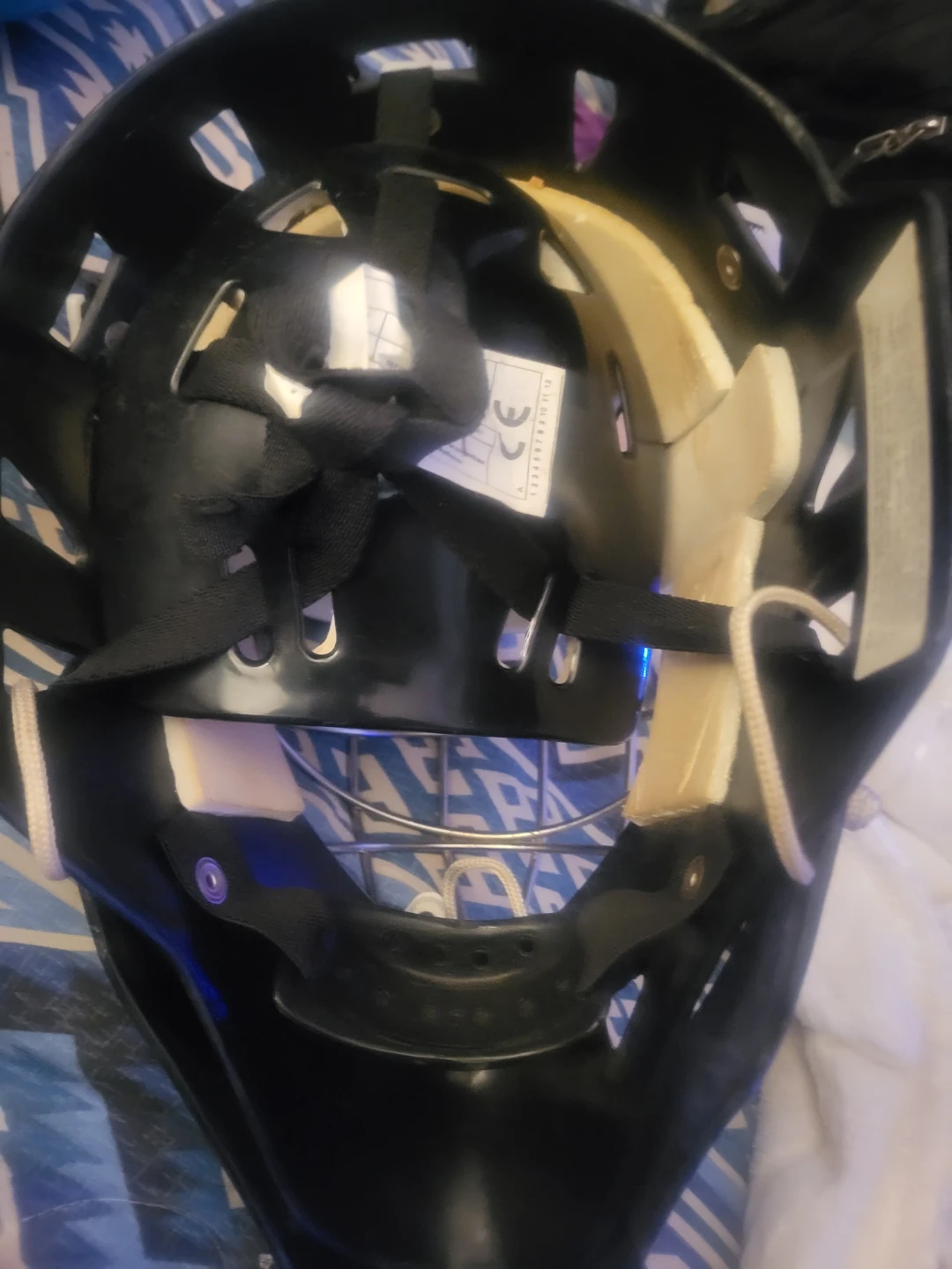 Vaughn Hockey Goalie Mask - photo 2