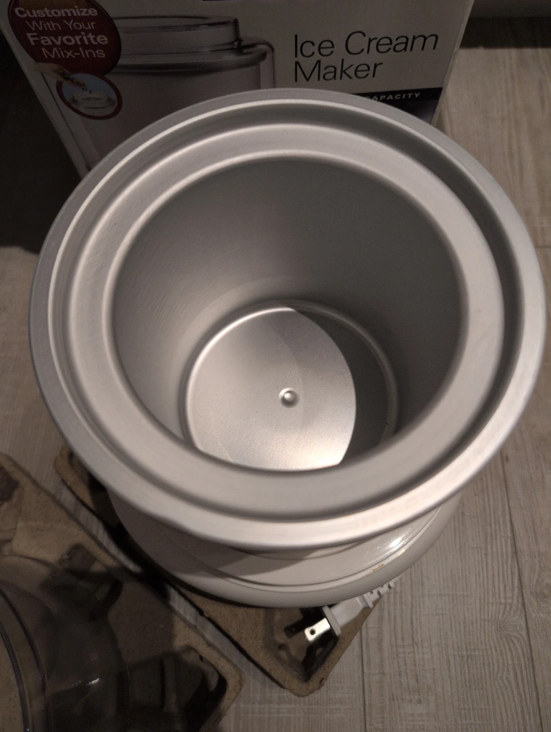 Hamilton Beach 1.5 Quart Ice Cream Maker - photo 3