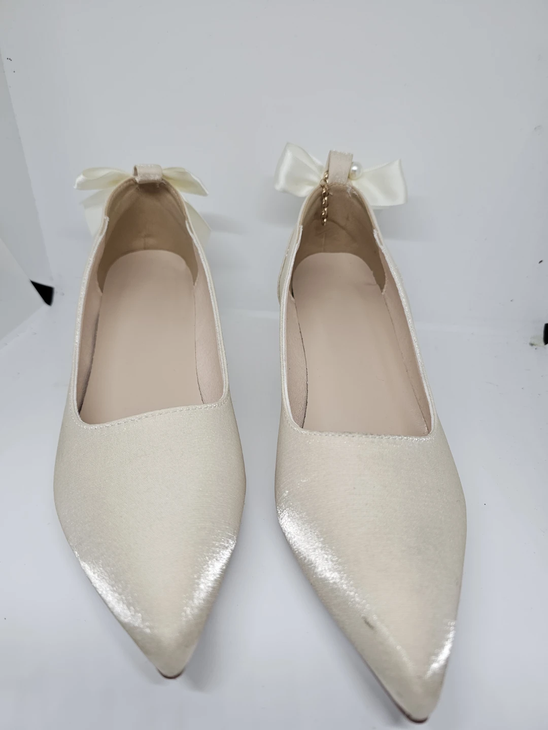 Ivory Heels with Bow - Size 8