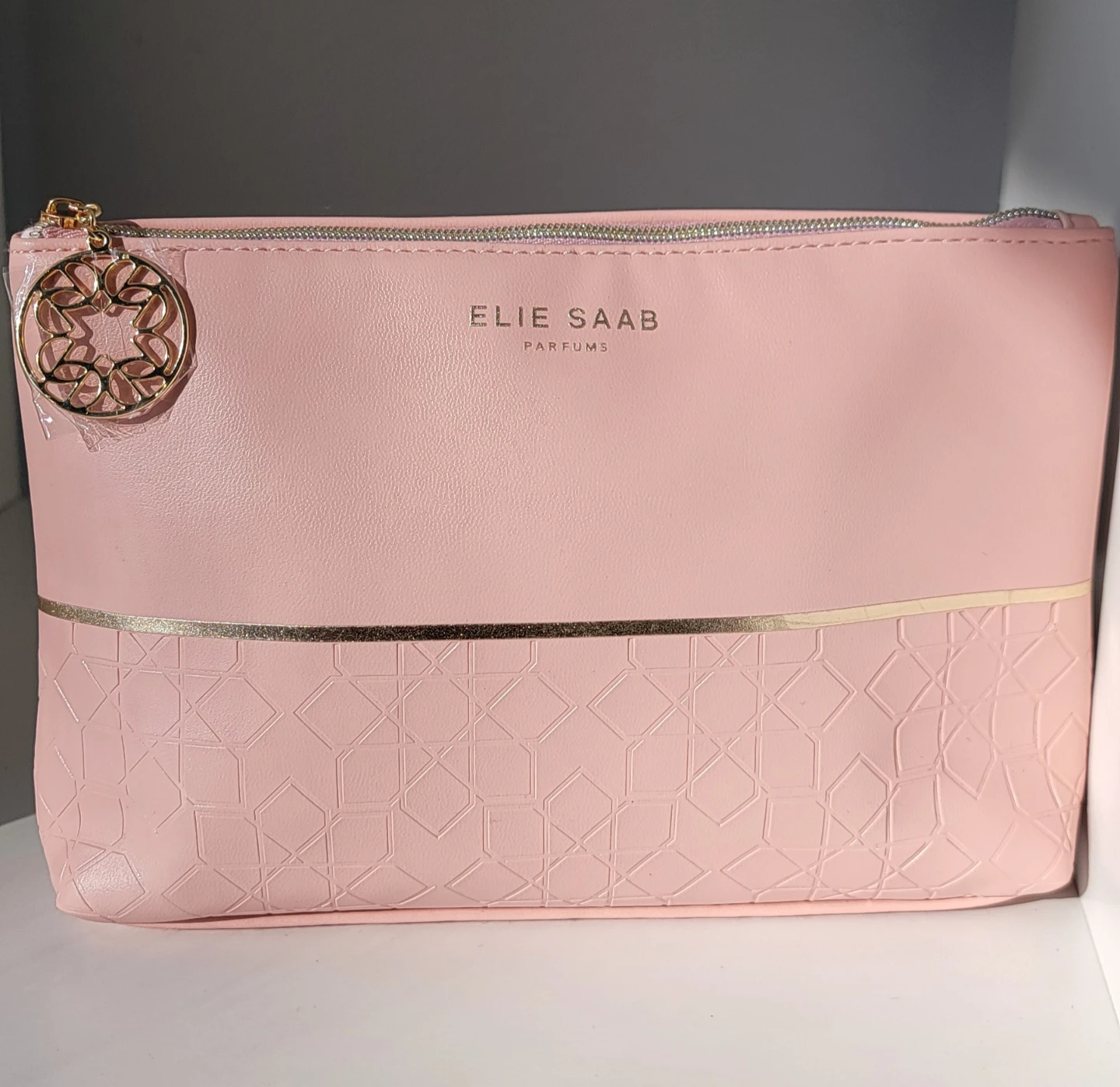 Elie Saab Pink Cosmetic Bag with Samples - photo 2