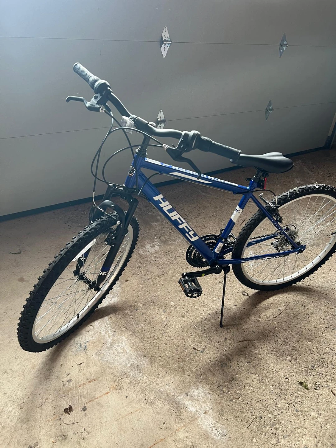 Huffy Mountain Bike - Blue - photo 2