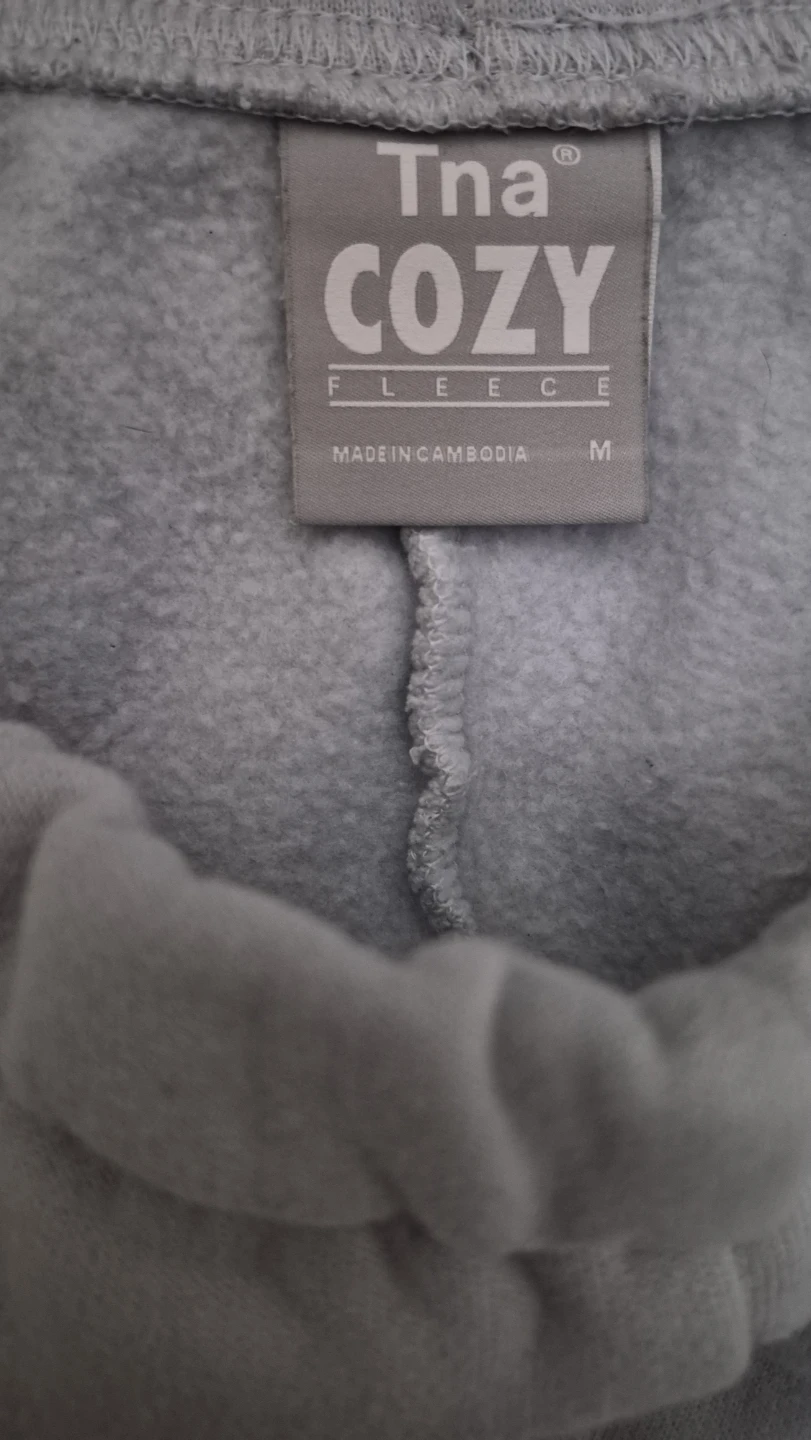 Tna COZY Fleece Shorts - Size M - photo 2